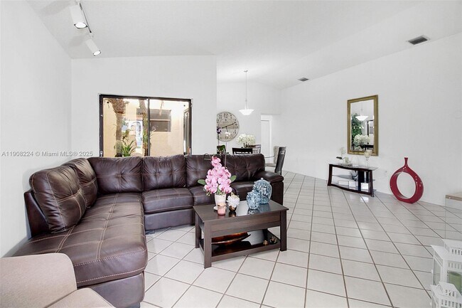 Foto del edificio - 13625 SW 99th Terrace