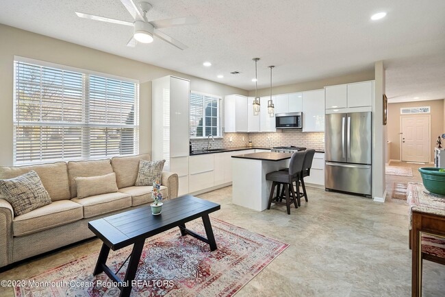 Building Photo - 19 Kirkby Ln