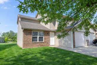 Building Photo - 5309-5311-5311 Currituck Ln