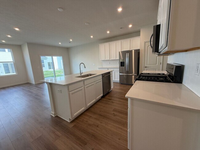 Foto del edificio - 3 Bedroom newly built Townhome in Noblesville
