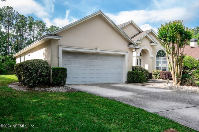 Building Photo - 9166 Spindletree Way