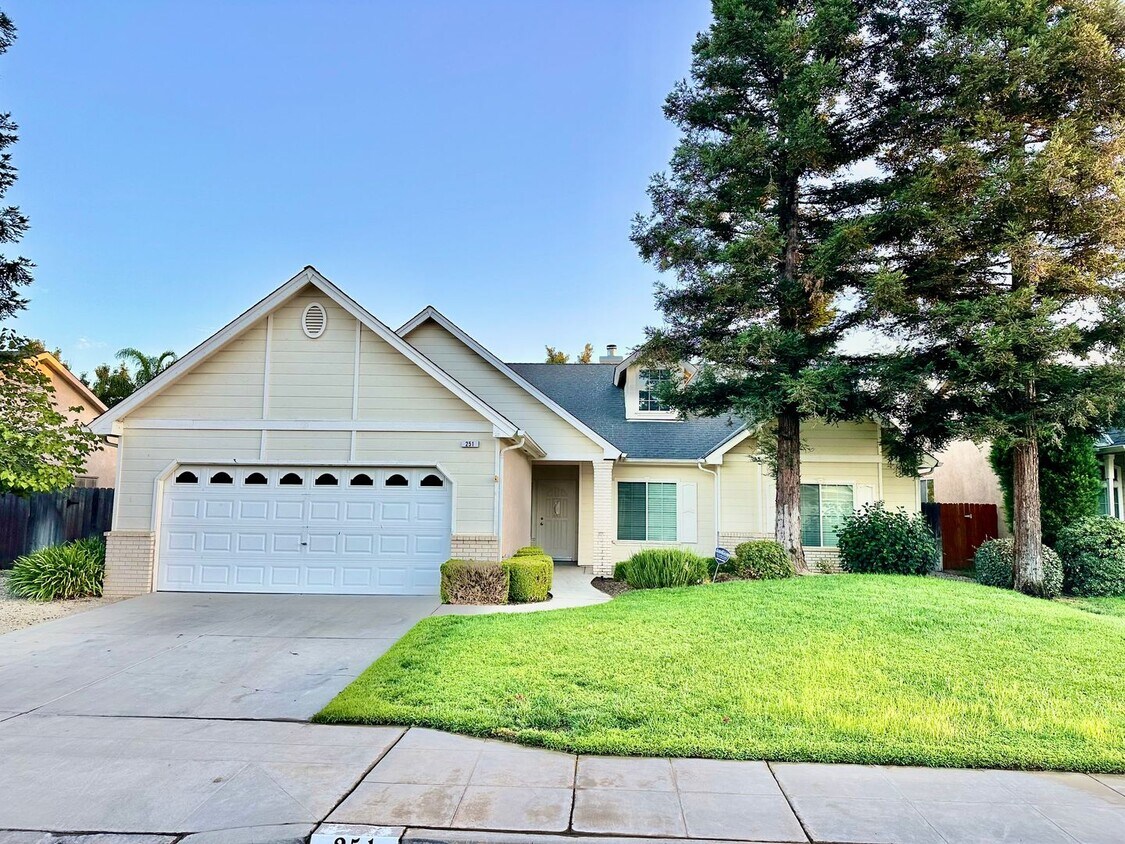 Foto principal - North Clovis 3/2 Near Buchanan Education C...
