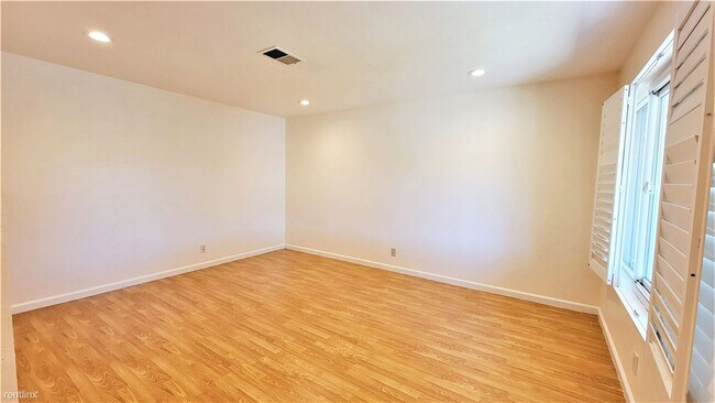 Building Photo - 3 br, 2 bath House - 4730 Delores Drive