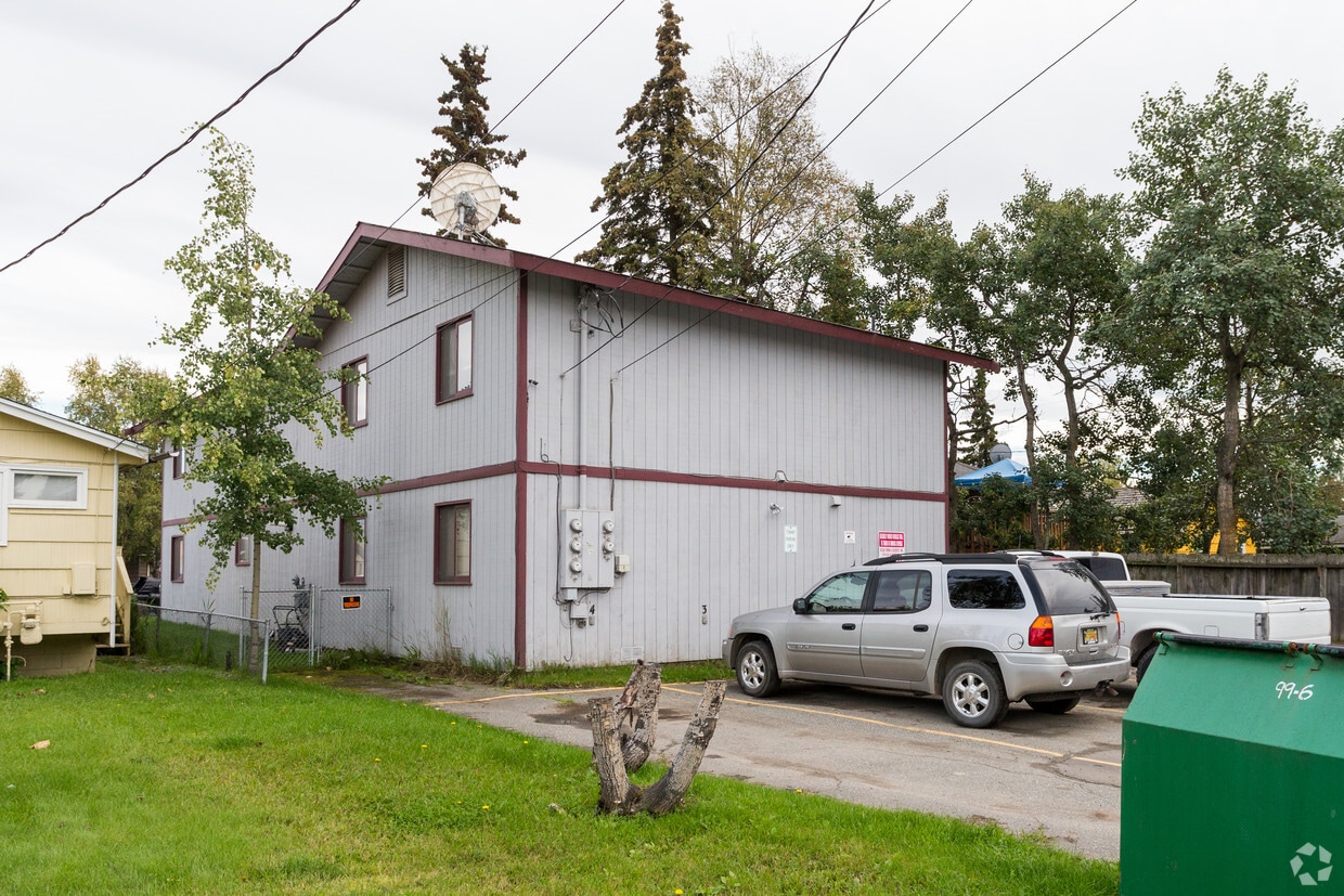 Building Photo - 532 N Klevin St