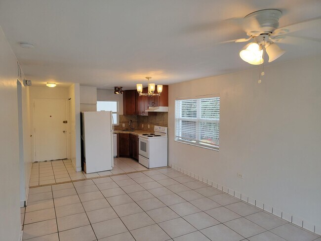 Foto del edificio - 605 Sombrero Beach Rd