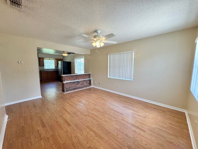 Foto del edificio - 2306 W Cannon Terrace NW