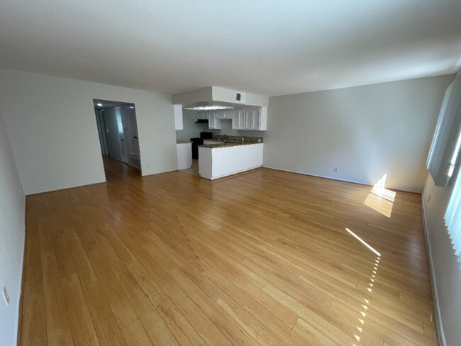 Foto del edificio - 421 N Kenneth Rd