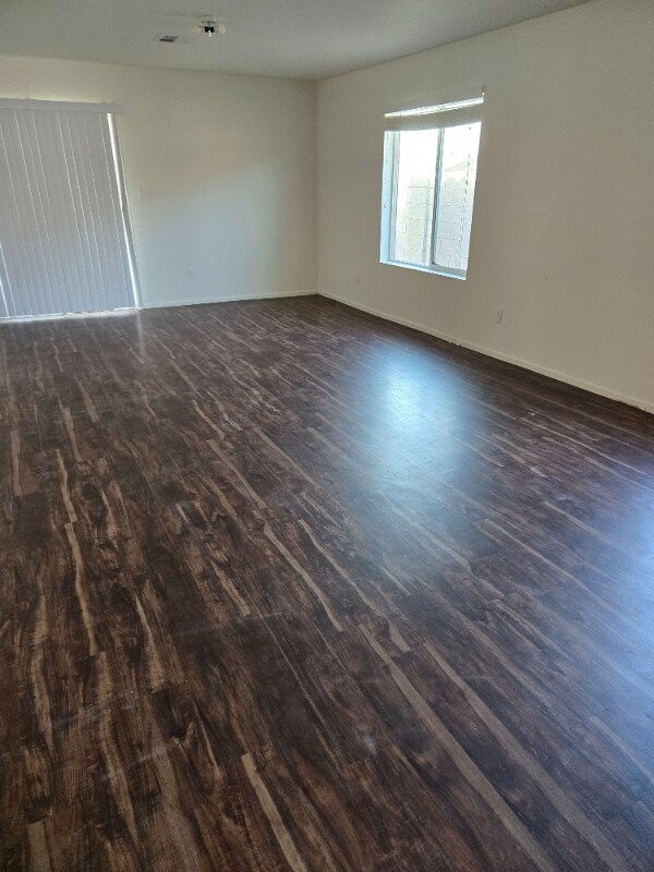 Foto del edificio - 4520 S Desert Willow Wy