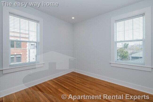 Foto del edificio - 18 Forest St