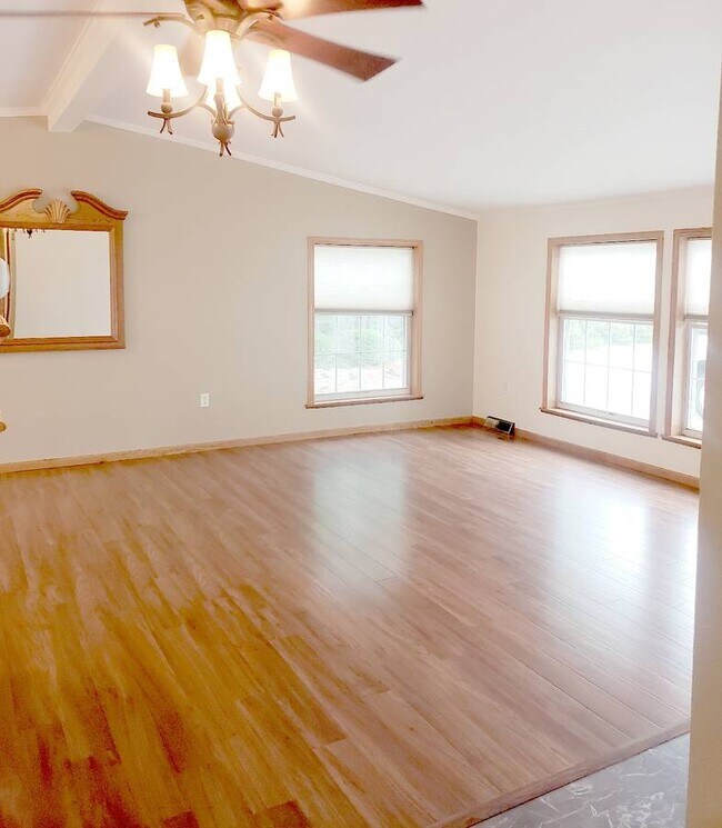 Foto del edificio - 2368 W 148th St S