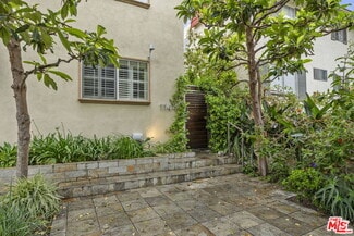 Building Photo - 1144 10th Ct