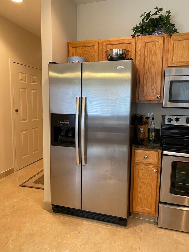 Building Photo - Furnished Annual 1 Bedroom in PGA Village