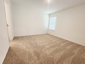 Building Photo - 6043 Canyon Dawn Dr