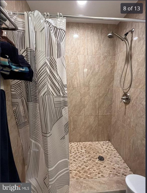 Foto del edificio - 21082 Gladstone Dr