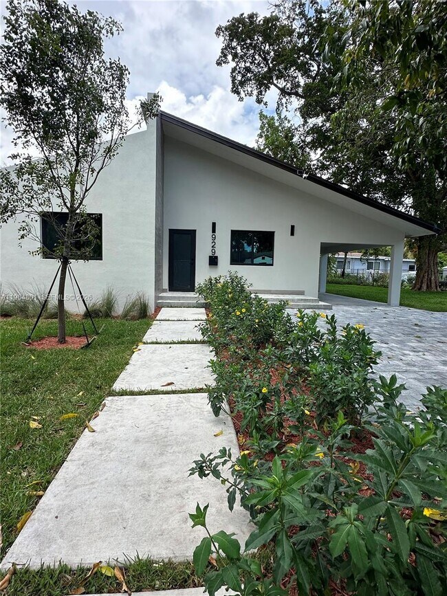 Photo - 929 NW 60th St House