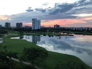 Building Photo - 20000 E Country Club Dr