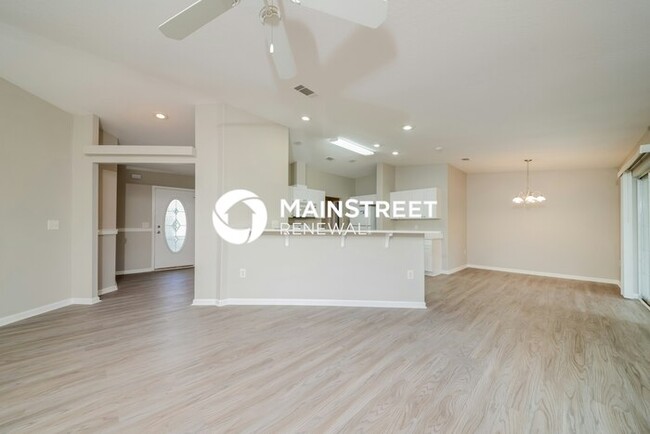 Building Photo - 2516 Jeannin Dr