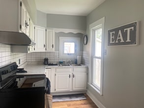 Building Photo - 2221 N 20th St