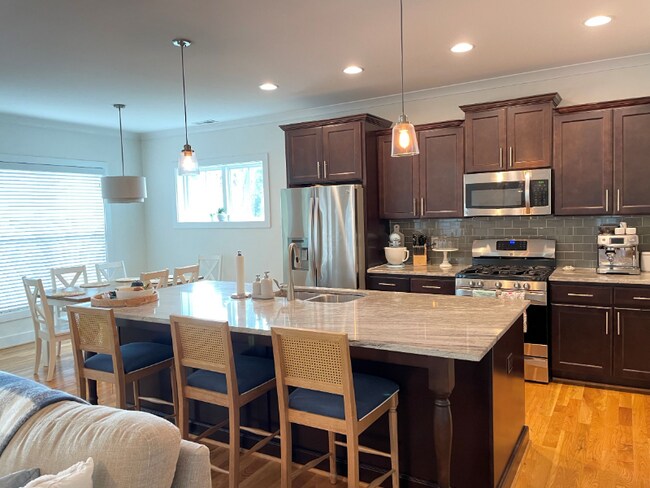 Foto del edificio - 177 Pineland Cir