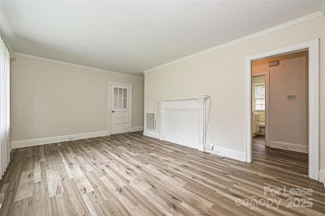Foto del edificio - 2500 Morton St