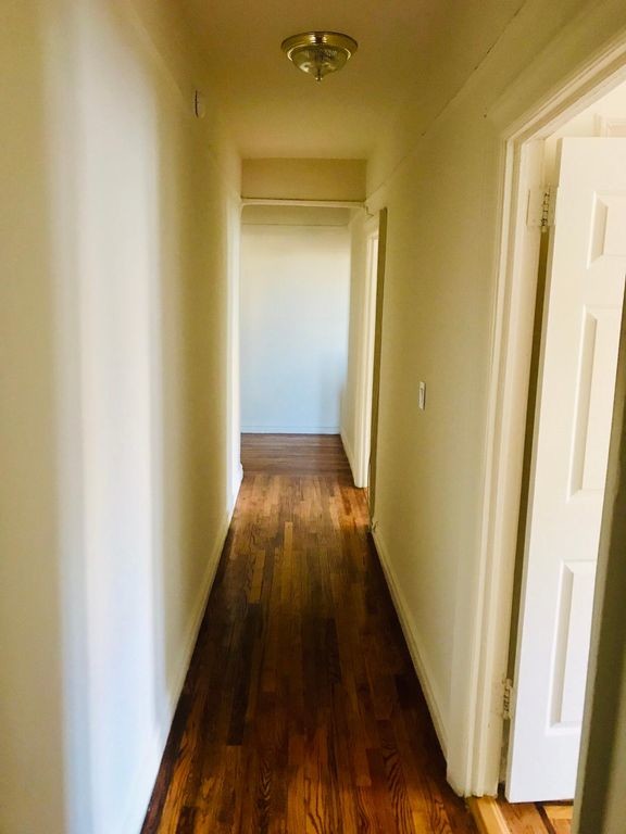 Foto del edificio - 3204 Holland Ave