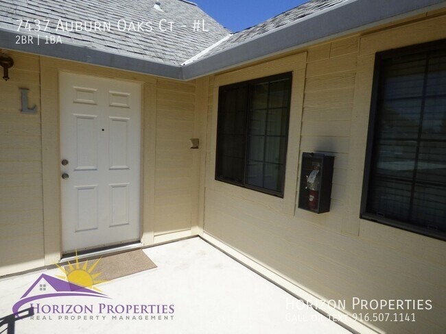 Building Photo - 2 Bed 1 Bath 861 sqft 2nd floor Citrus Hei...