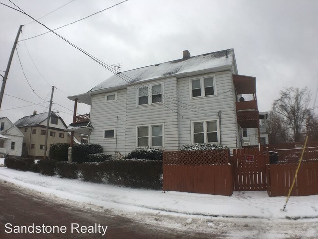 Building Photo - 3990 E 58th St