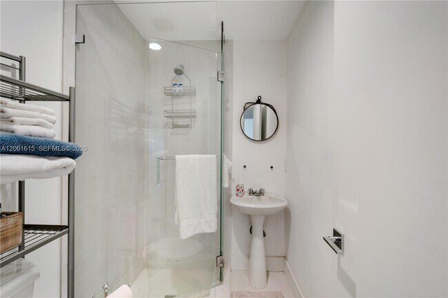 Foto del edificio - 324 Caribbean Rd