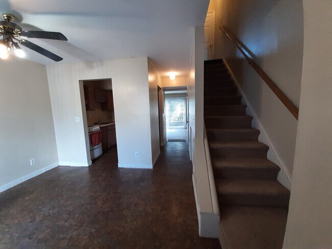 Building Photo - 3499 Kenbrooke Ct