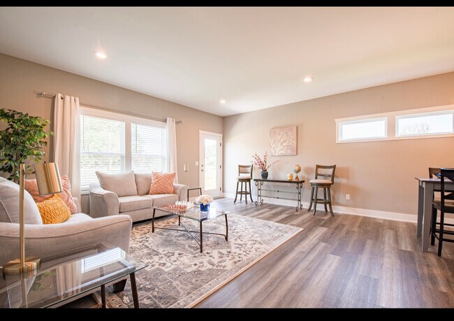 Foto del edificio - 10 Percy Dr