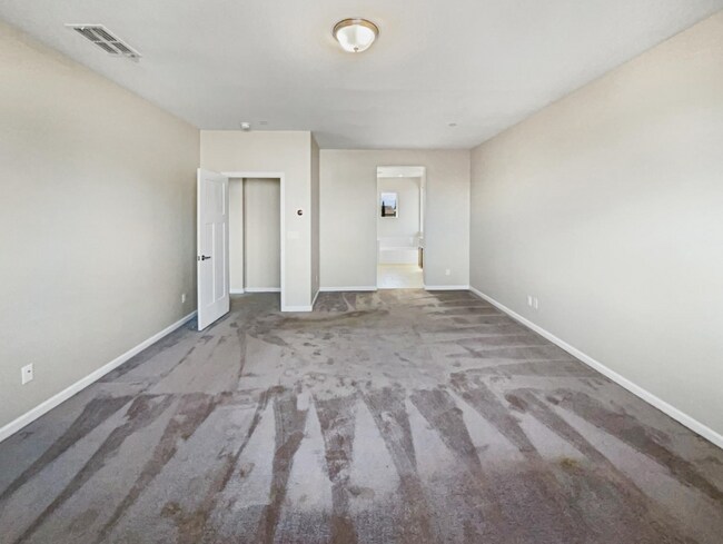 Foto del edificio - 5021 Birch Valley Way