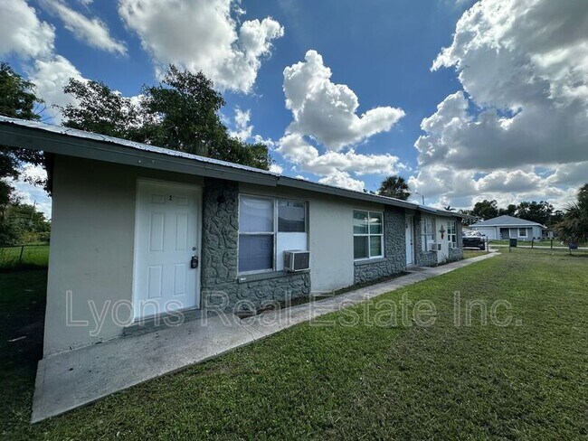 Foto del edificio - 3217 Jeffcott St