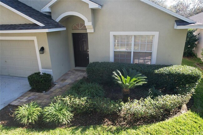 Building Photo - 739 Straw Lake Dr