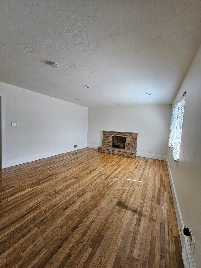 Foto del edificio - 7409 Maple St