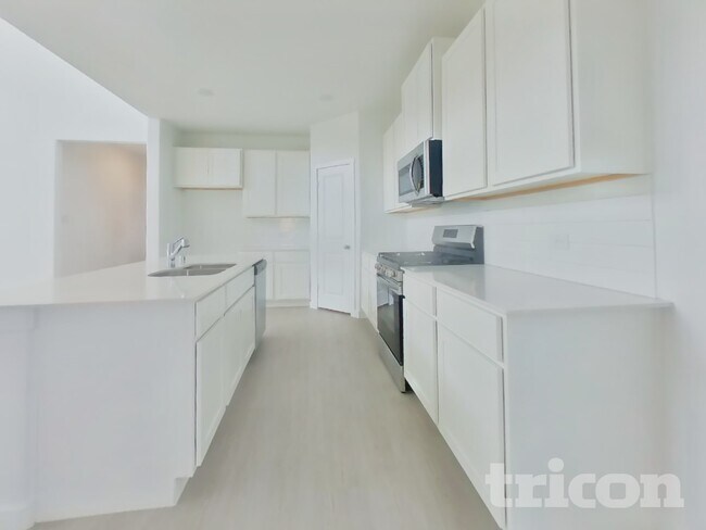 Building Photo - 2701 Brushy Lk Dr