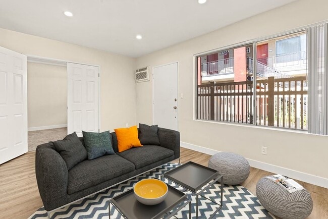 Building Photo - Riverside Apartments