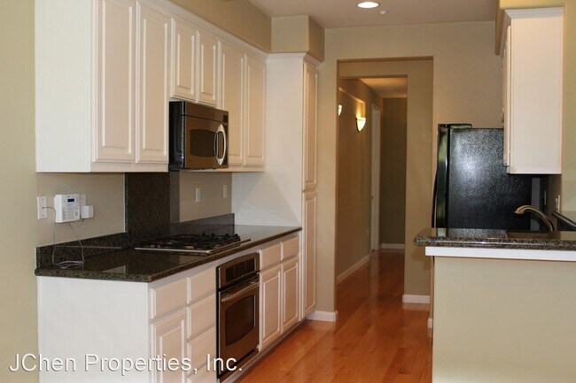Building Photo - 3 br, 2 bath House - 3721 Whitworth Dr.