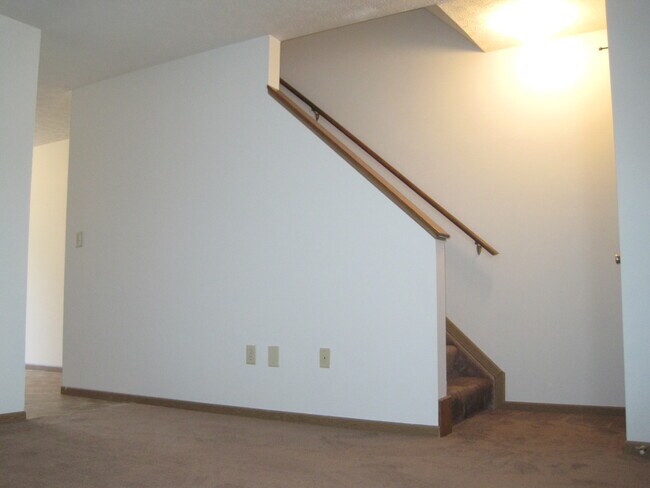 Building Photo - 123 Taylor Ave