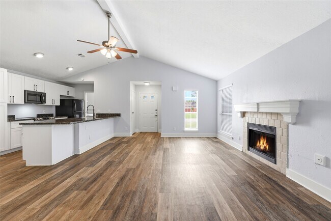 Foto del edificio - 16625 Ivy Grove Dr