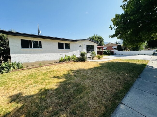 Photo - 19 E 1300 S (Bountiful, UT) House