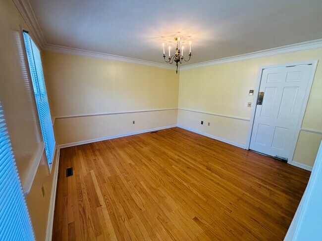 Foto del edificio - 405 Stonegate Dr