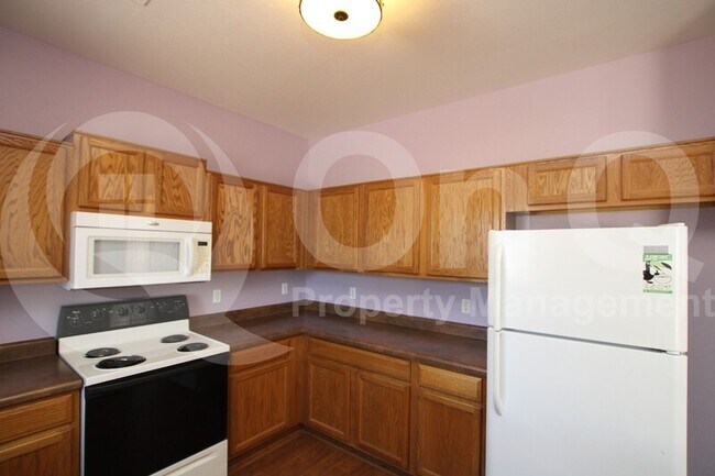 Foto del edificio - 10950 W Royal Palm Rd