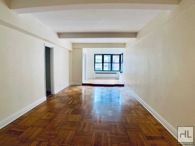 Foto del edificio - EAST 56 STREET