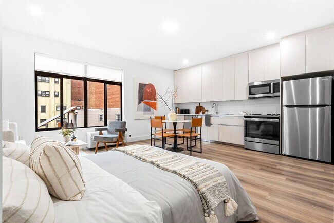 Foto del edificio - 99 Storms Ave