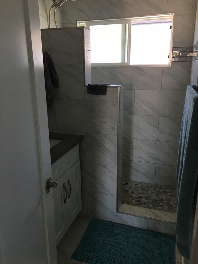 4950 Sandyland Rd Unit 230, Carpinteria, CA 93013 Condo for Rent in