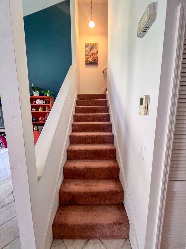 Foto del edificio - 336 NW 48th Blvd