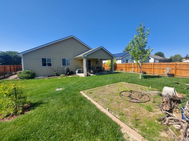 Foto del edificio - 4019 Maverick Ln