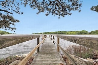 Building Photo - 17 Bourne Point Rd