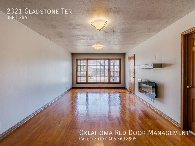Foto del edificio - 2321 Gladstone Terrace