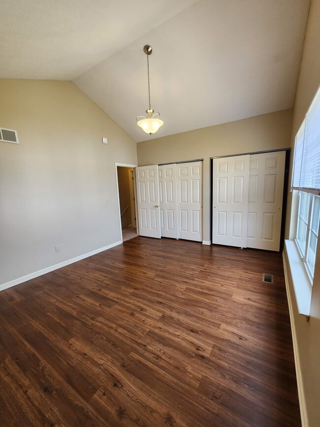Building Photo - Applewood Townhomes - 28